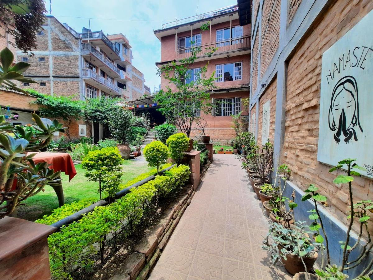 Pradhan House - Home Stay With Garden บักตะปูร์ ภายนอก รูปภาพ