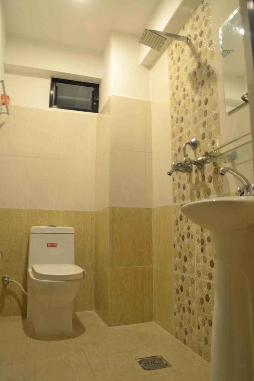 Pradhan House - Home Stay With Garden บักตะปูร์ ภายนอก รูปภาพ