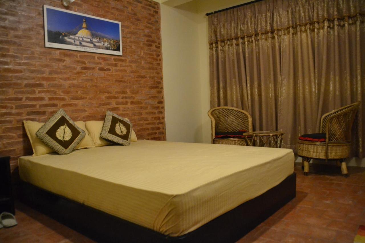 Pradhan House - Home Stay With Garden บักตะปูร์ ภายนอก รูปภาพ