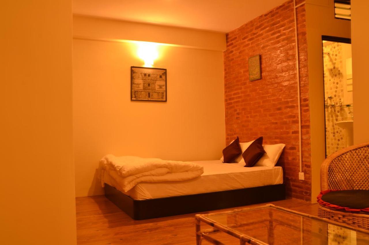 Pradhan House - Home Stay With Garden บักตะปูร์ ภายนอก รูปภาพ
