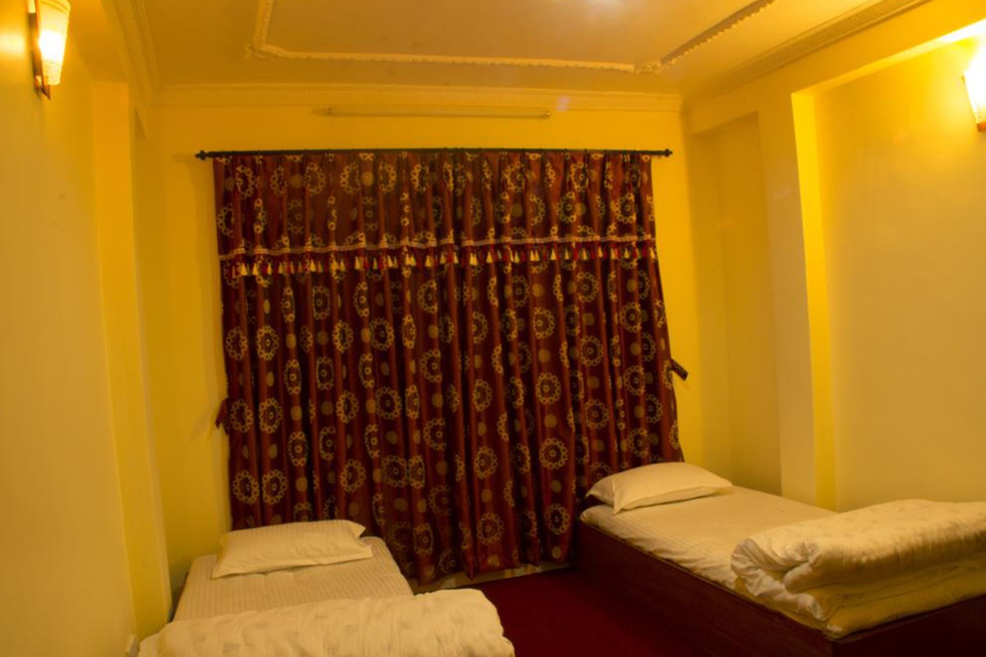 Pradhan House - Home Stay With Garden บักตะปูร์ ภายนอก รูปภาพ